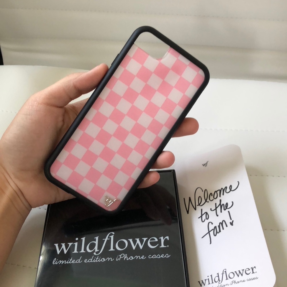Wildflower Checkers Case